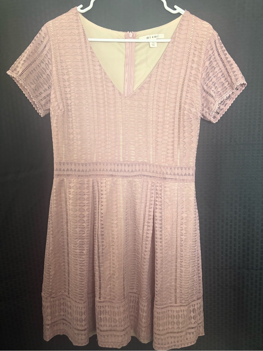 Label and Lace Detail